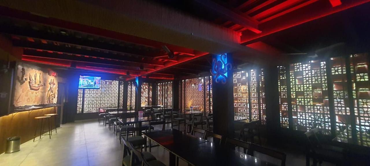 Prayana Hotels Kochi Esterno foto