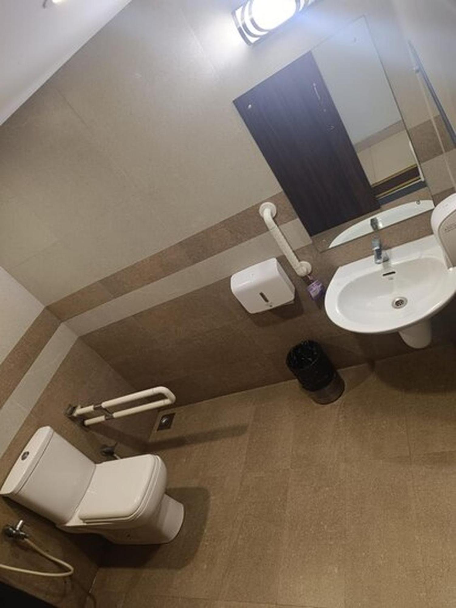 Prayana Hotels Kochi Esterno foto